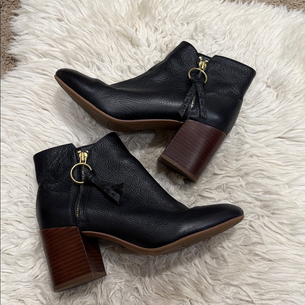 Franco Sarto Callahan Boots sz 8.5 Women Black Leather Bootie Block Heel Modern